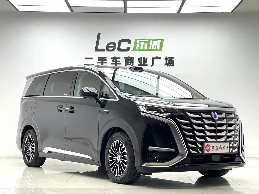 Denza D9 2025 DM-i smart driving version 1020 four-wheel drive flagship model купить на сайте DeffCars