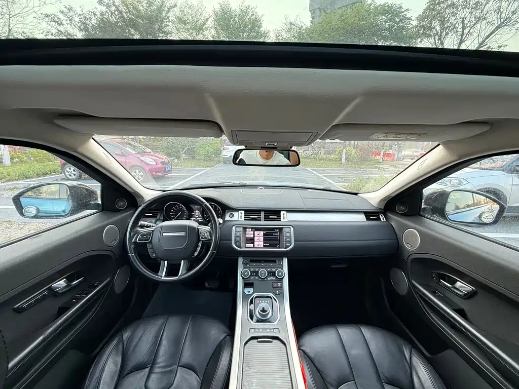 Range Rover Evoque imported 2014 2.0T 5-door Yaoxiang Edition купить на сайте DeffCars