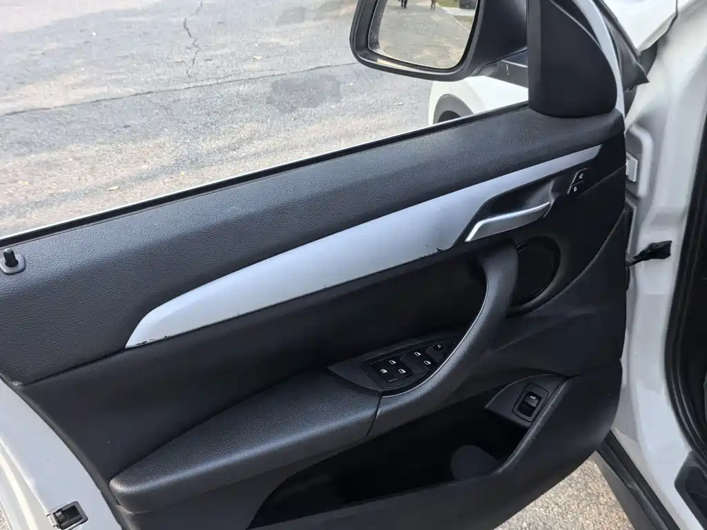 BMW X1 2018 sDrive18Li Fashion Model купить на сайте DeffCars