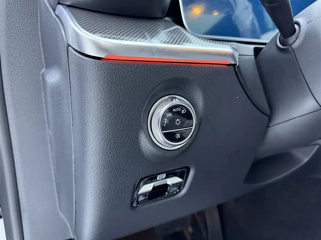 Mercedes-Benz C-Class 2025 C 260 L Sports Edition купить на сайте DeffCars