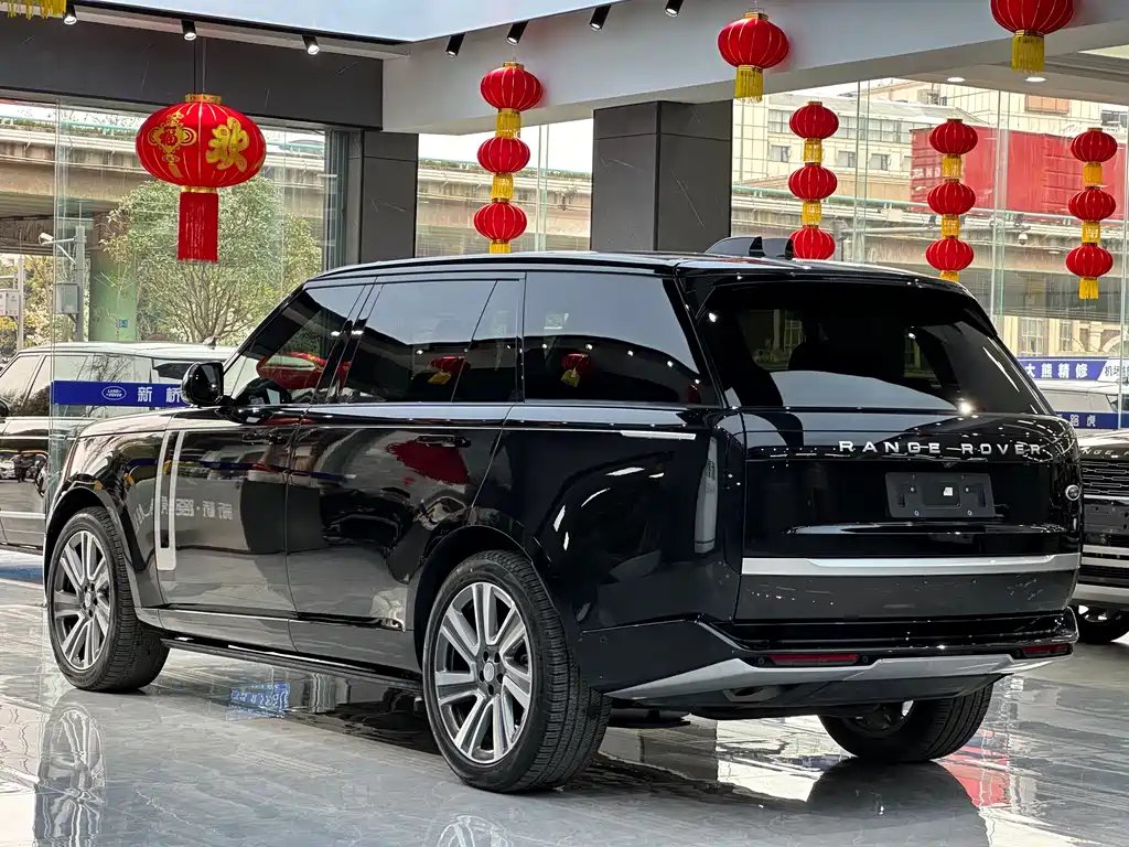 Range Rover 2024 3.0 L6 400PS Genesis Extended Edition купить на сайте DeffCars