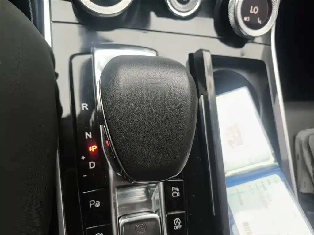 Hongqi H9 2020 3.0T Zhilian Qiling four-seater version купить на сайте DeffCars