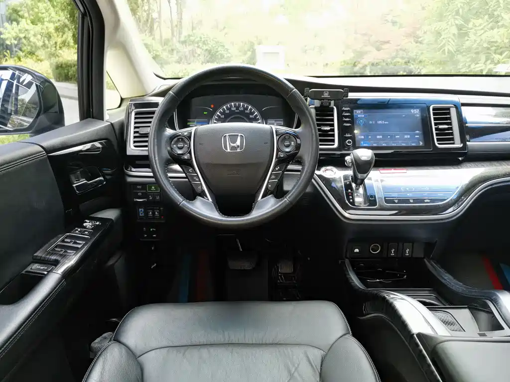 Alison 2019 2.0L Hybrid Deluxe Edition купить на сайте DeffCars