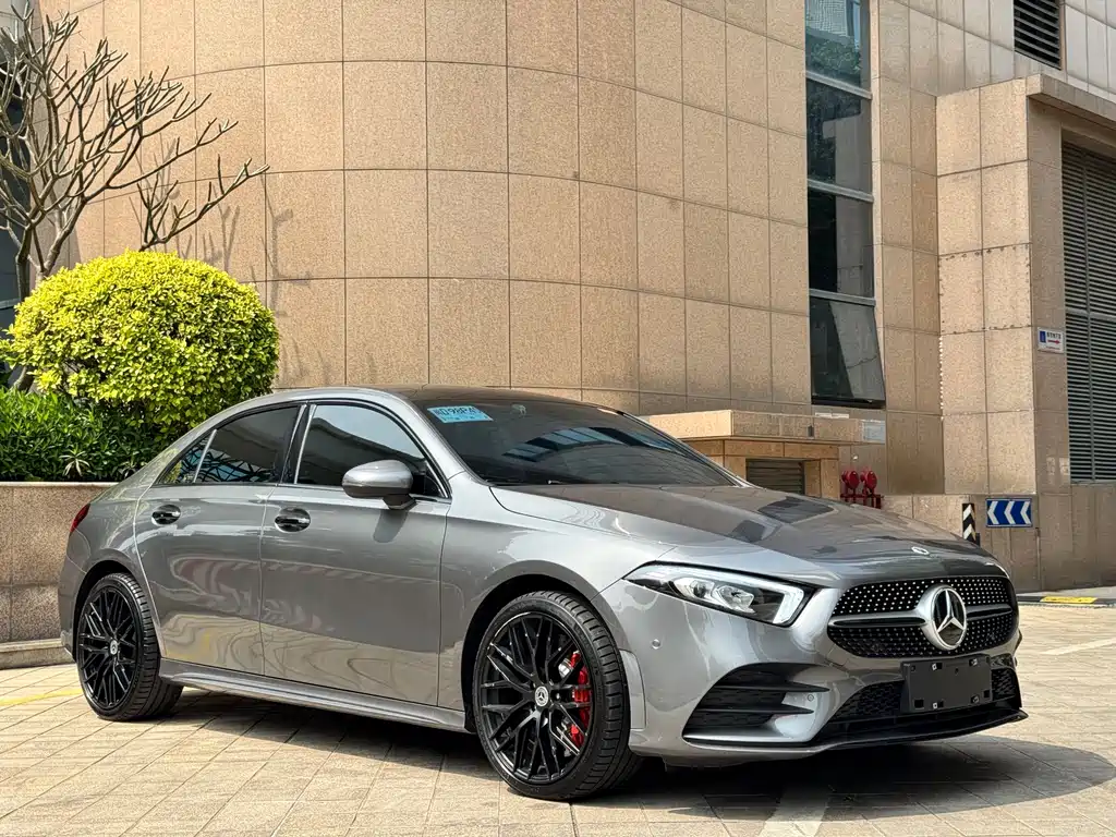 Mercedes-Benz A-Class 2022 Facelift Three A 200 L Sports Sedan Fashionable купить на сайте DeffCars