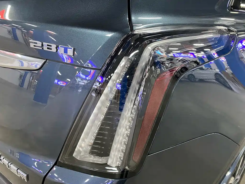 Cadillac XT5 2024 2.0T four-wheel drive luxury model (Hummingbird version) купить на сайте DeffCars