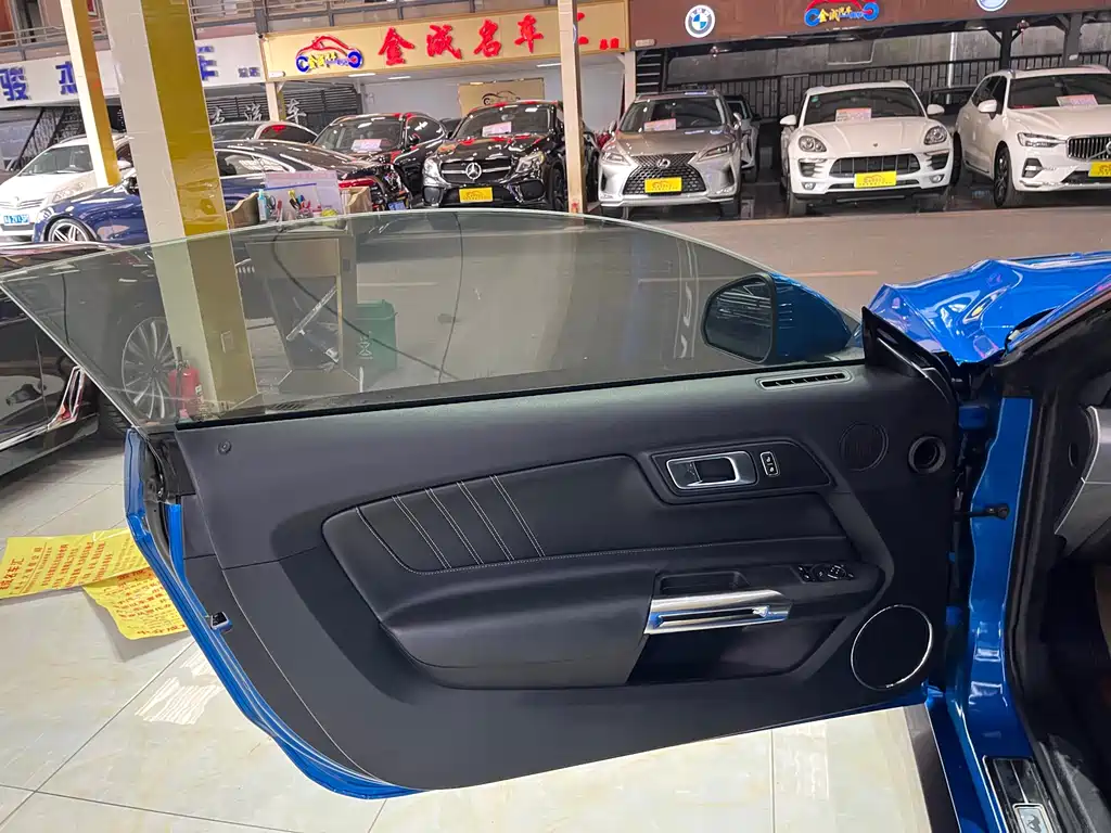 Mustang 2019 2.3L EcoBoost купить на сайте DeffCars