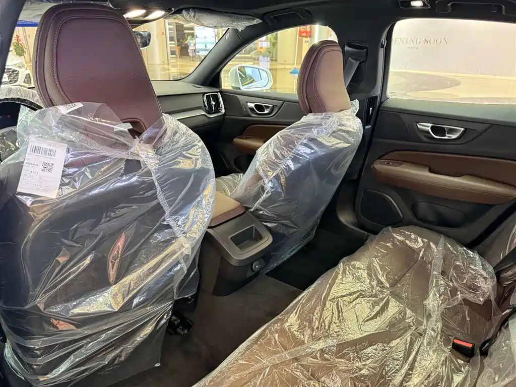 Volvo S60 2026 B4 Zhiyi Luxury Edition купить на сайте DeffCars