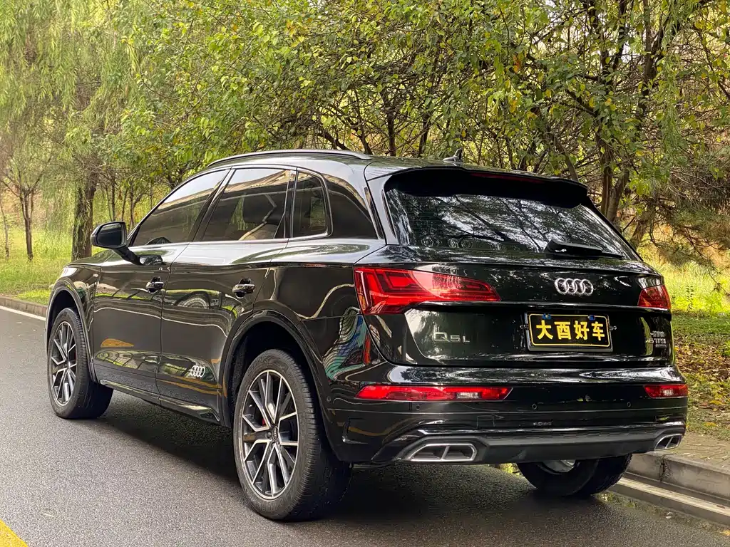 Audi Q5L 2024 45 TFSI luxury and dynamic model купить на сайте DeffCars