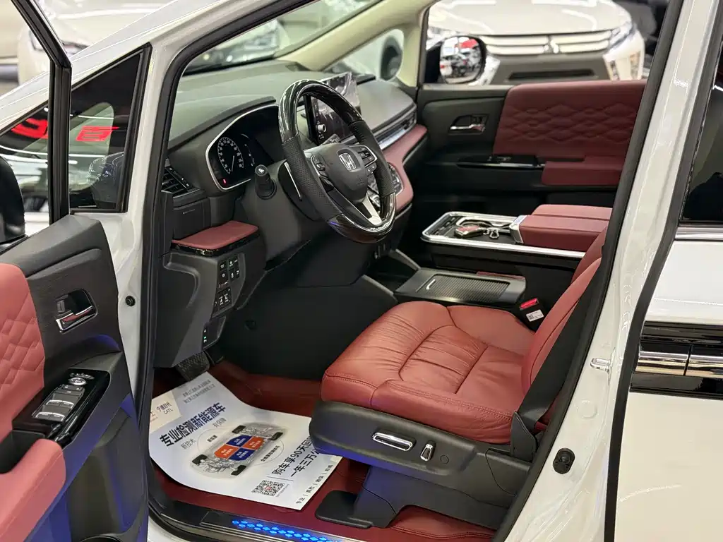 Alison 2024 2.0L e:HEV Deluxe Edition купить на сайте DeffCars