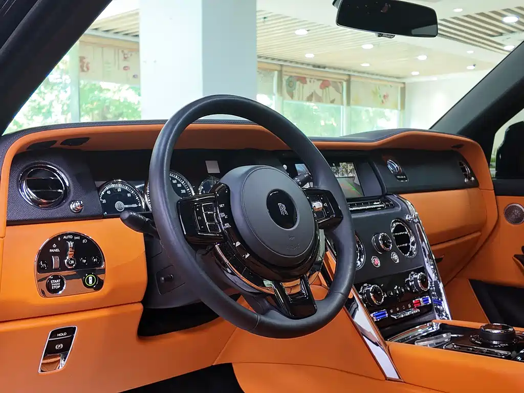 Cullinan 2018 four-seat version купить на сайте DeffCars