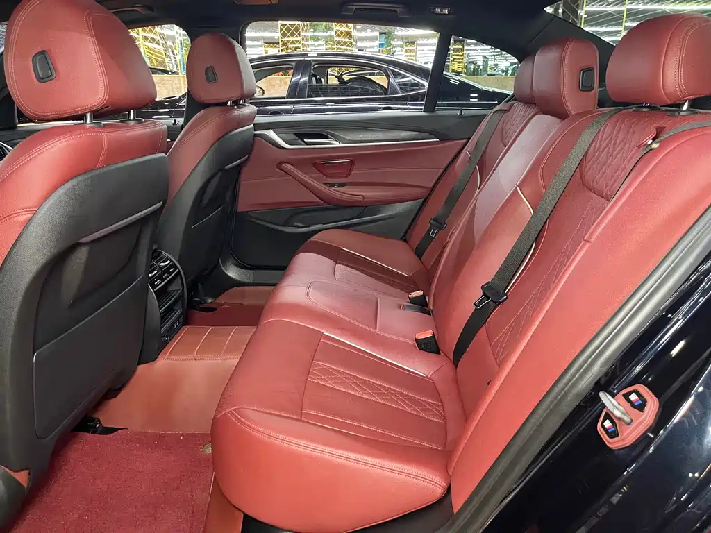 BMW 5 Series 2021 530Li Leading M Sports Package купить на сайте DeffCars