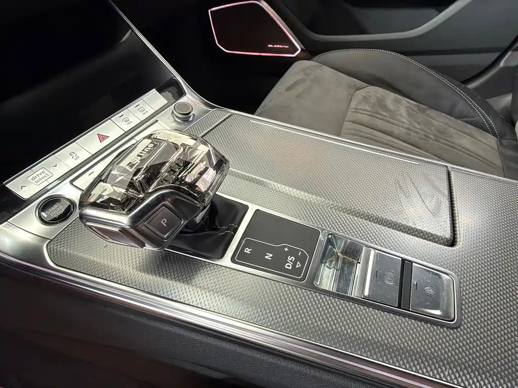 Audi A6L 2021 40 TFSI luxury and dynamic model купить на сайте DeffCars