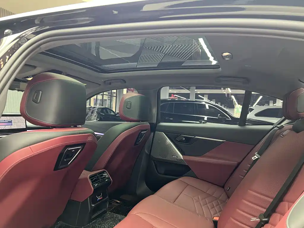 BMW i5 2025 eDrive 40L M Sports Package купить на сайте DeffCars