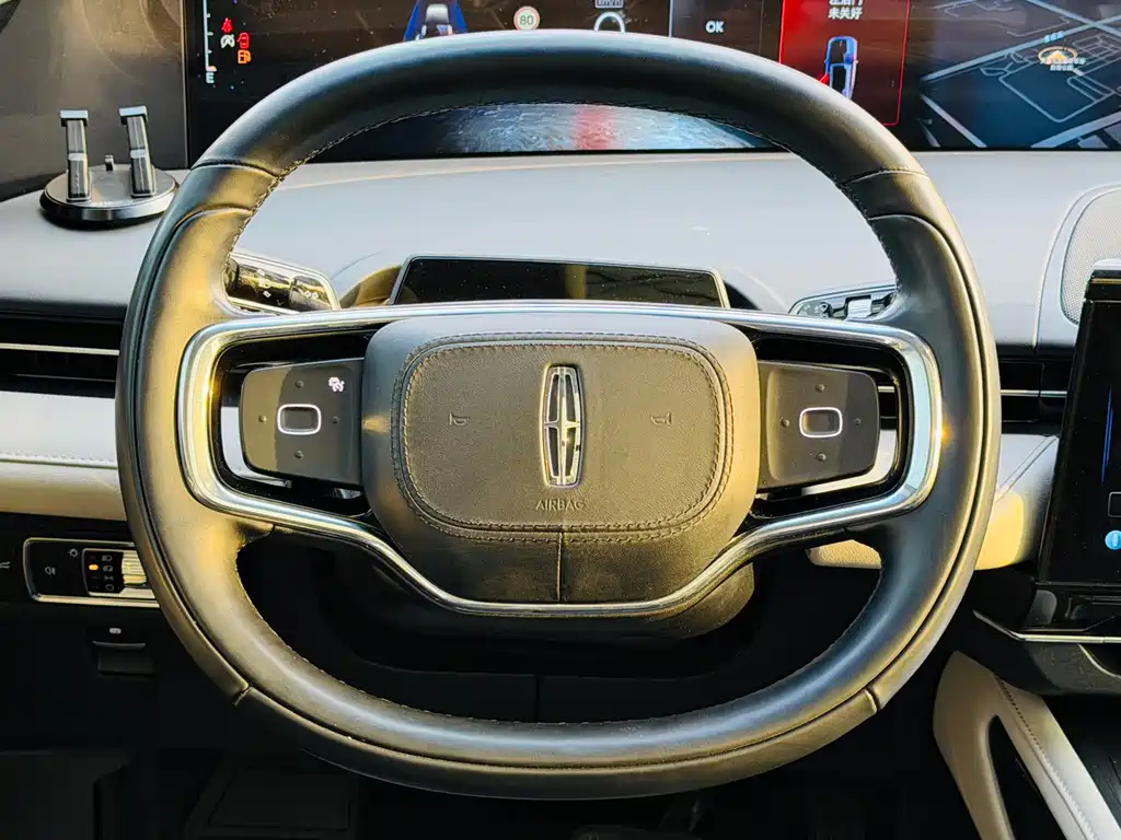 Voyager 2023 2.0T four-wheel drive Zunrui version купить на сайте DeffCars