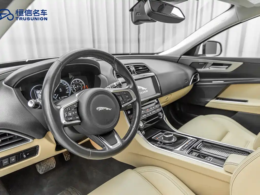Jaguar XEL 2018 2.0T 200PS Exclusive Edition купить на сайте DeffCars