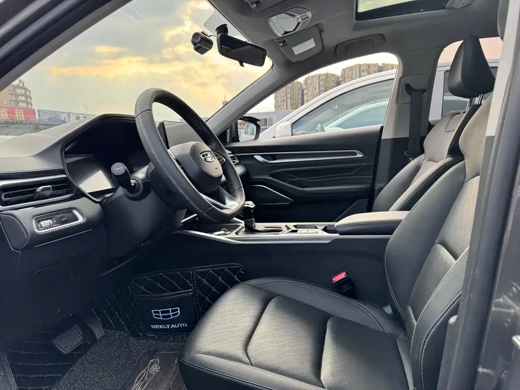 Emgrand 2022 4th generation 1.5L CVT luxury model купить на сайте DeffCars