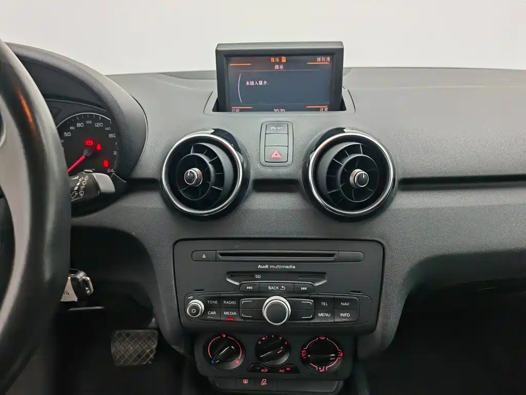 Audi A1 2012 1.4 TFSI Urban купить на сайте DeffCars