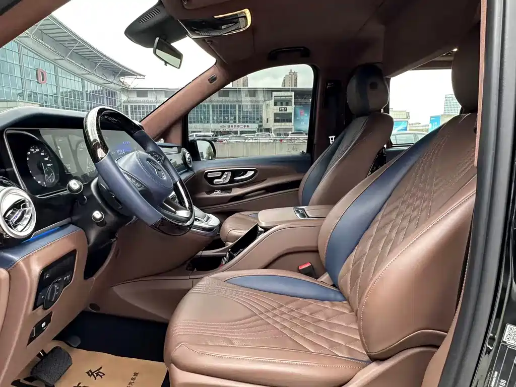 Vito 2023 2.0T Business Edition 7 seats купить на сайте DeffCars