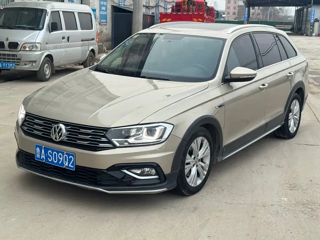 C-TREK Weiling 2018 230TSI DSG luxury model купить на сайте DeffCars