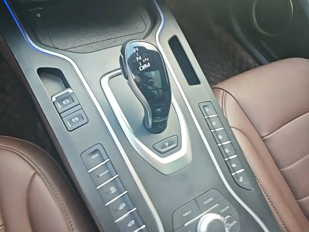 Weipai VV7 2021 2.0T Technology Edition купить на сайте DeffCars