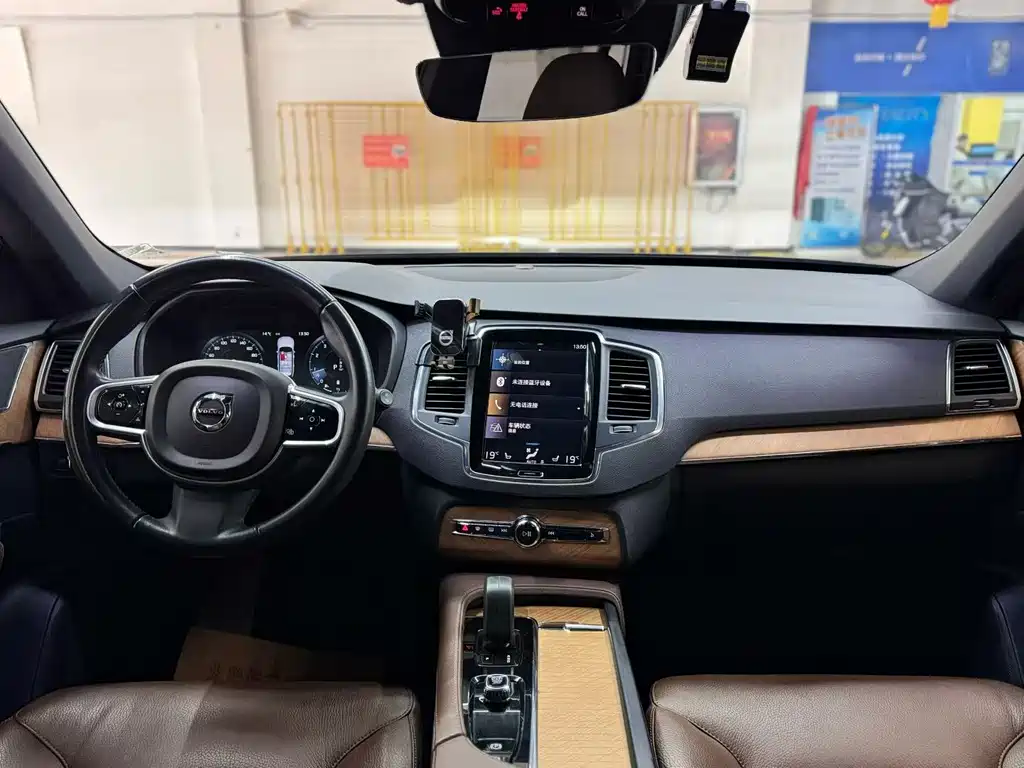 Volvo XC90 2021 B5 Smart Deluxe Edition 5-seater купить на сайте DeffCars