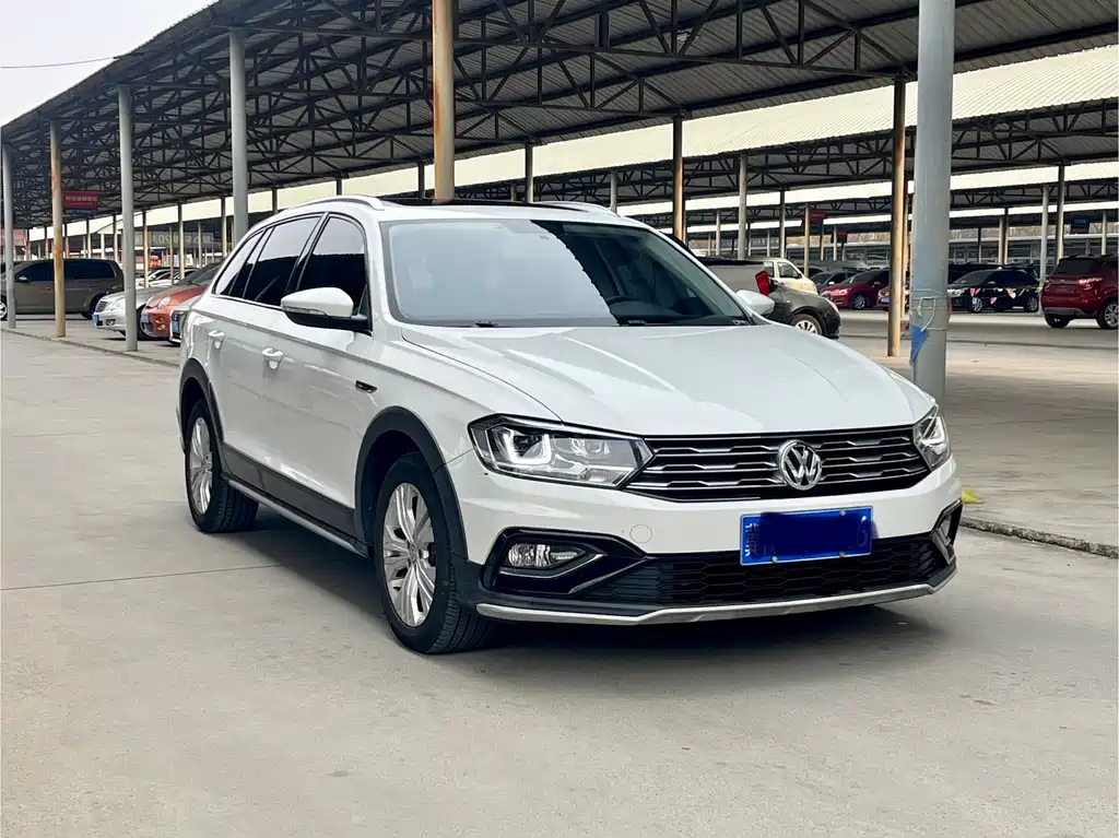 C-TREK Weiling 2018 230TSI DSG comfort model купить на сайте DeffCars