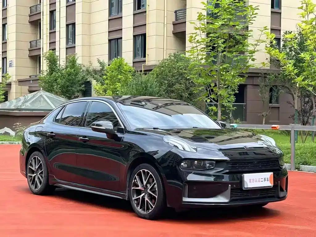Lynk & Co 03 2021 2.0TD Automatic Pro купить на сайте DeffCars