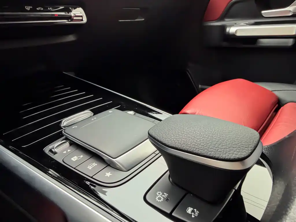 Mercedes-Benz GLB AMG 2023 AMG GLB 35 4MATIC купить на сайте DeffCars