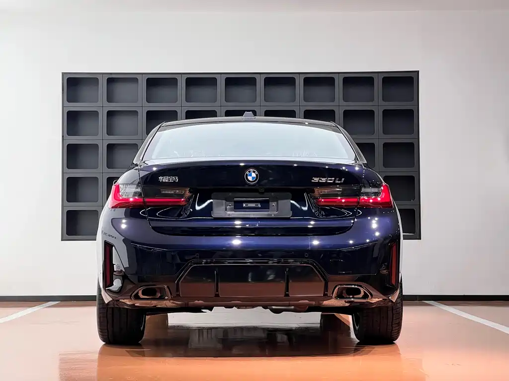 BMW 3 Series 2025 330Li M Sports Night Package купить на сайте DeffCars