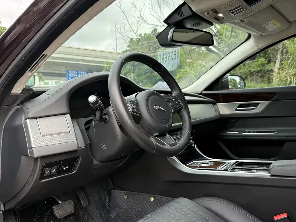 Jaguar XFL 2017 3.0 SC 340PS Luxury Edition купить на сайте DeffCars