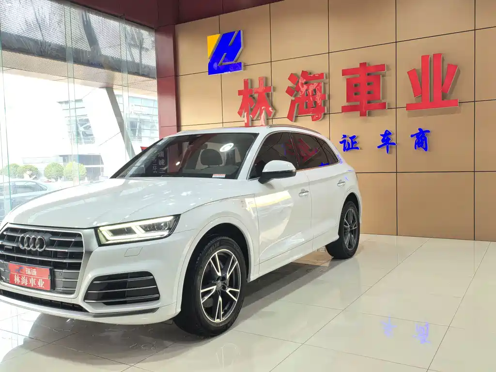 Audi Q5L 2020 facelift 40 TFSI enjoys fashionable style купить на сайте DeffCars