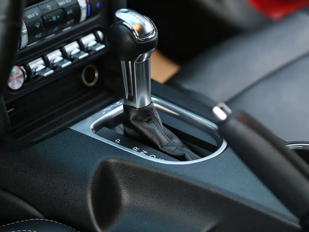 Mustang 2021 2.3T EcoBoost купить на сайте DeffCars
