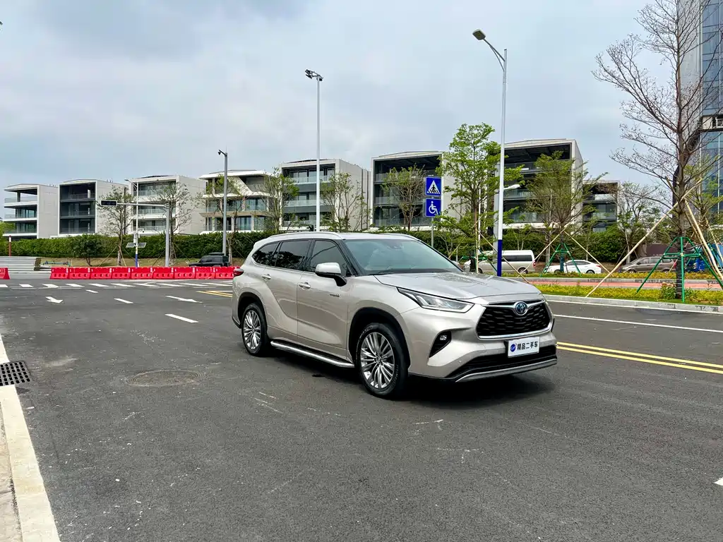 Highlander 2022 dual engine 2.5L four-wheel drive extreme version 7 seats купить на сайте DeffCars