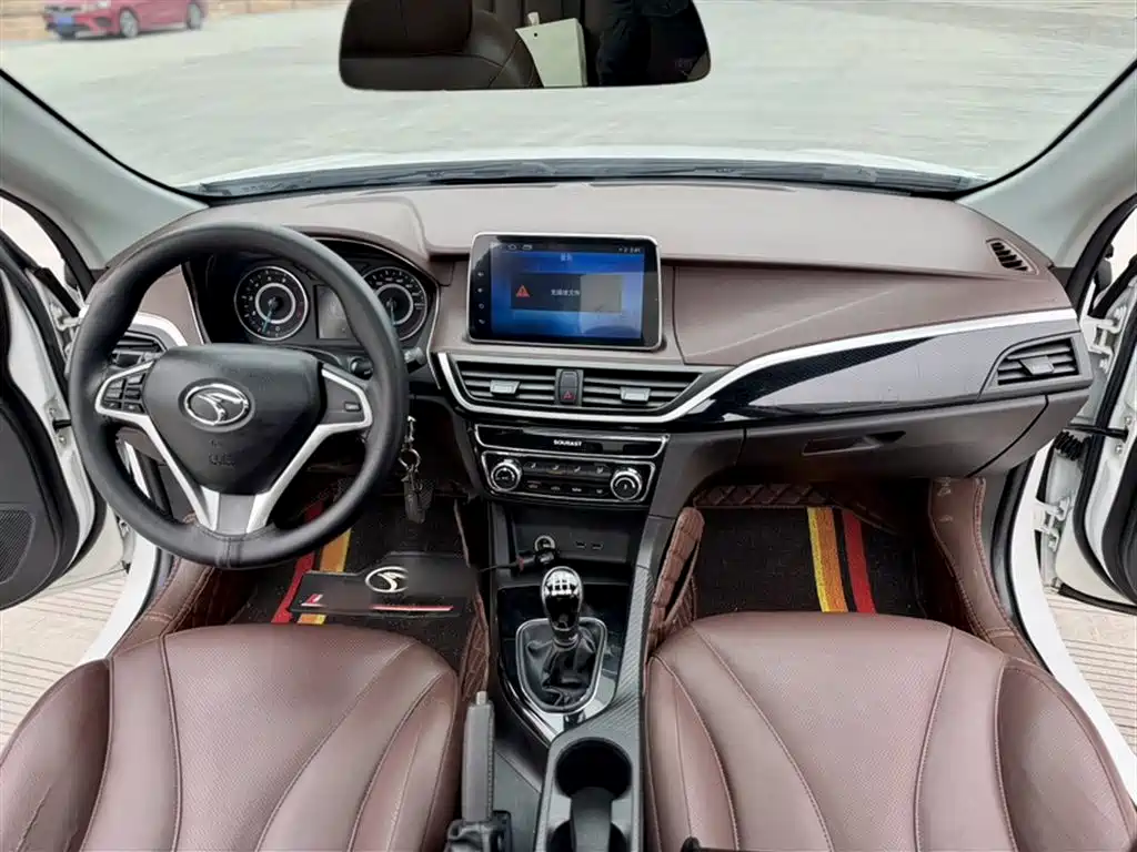 Southeast A5 Wing Dance 2019 1.5L Manual Premium Edition National V купить на сайте DeffCars