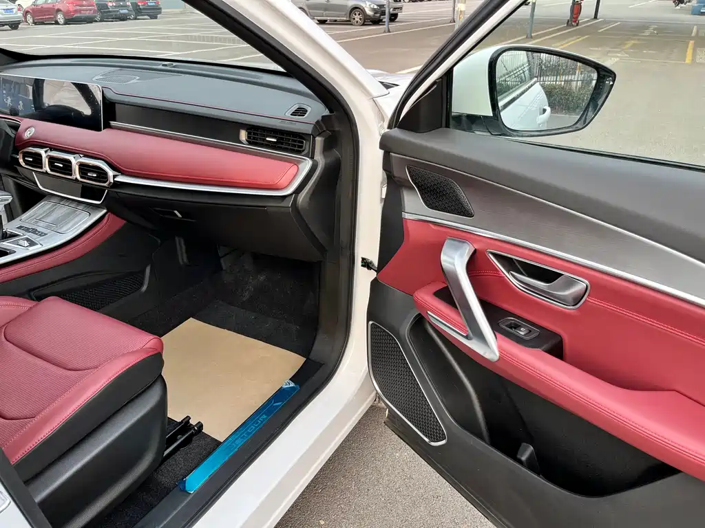Jietu X70 PLUS 2025 1.5T CVT flagship PRO 5-seater купить на сайте DeffCars