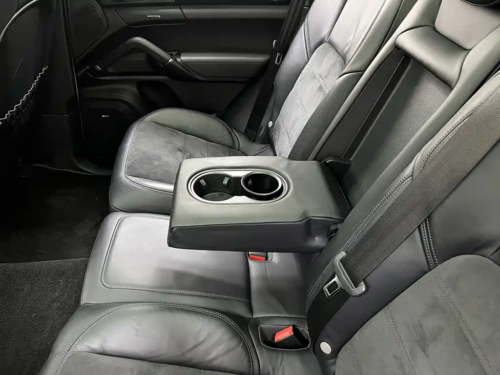 Cayenne 2016 Cayenne Platinum Edition 3.0T купить на сайте DeffCars