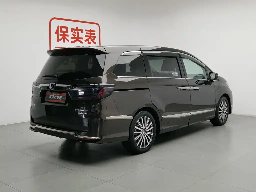 Alison 2022 2.0L e:HEV Luxury First Edition купить на сайте DeffCars