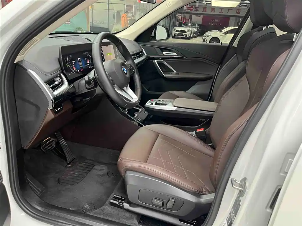 BMW X1 2023 sDrive20Li X Design Package купить на сайте DeffCars