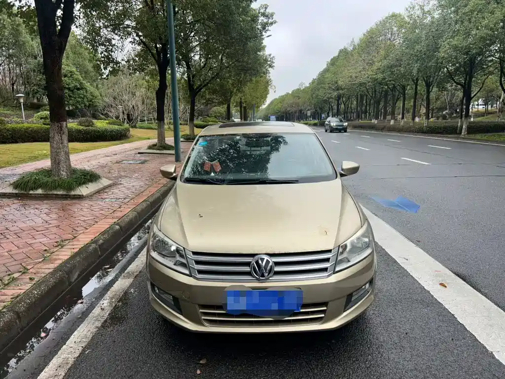 Santana 2013 1.6L manual comfort version купить на сайте DeffCars