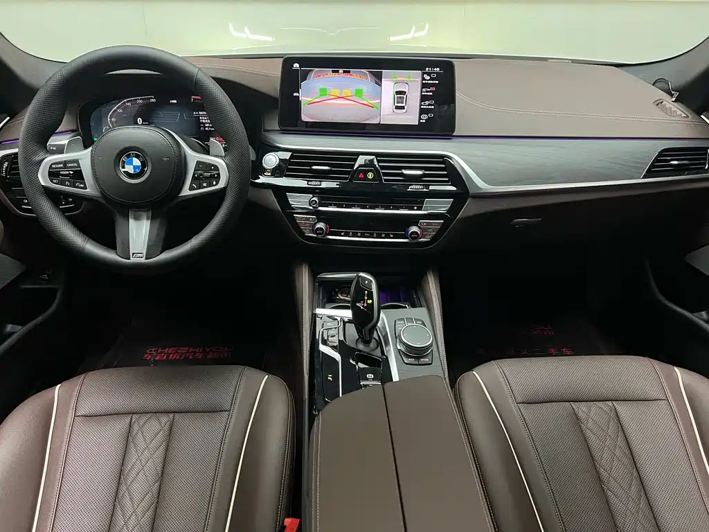 BMW 5 Series 2021 530Li Leading M Sports Package купить на сайте DeffCars