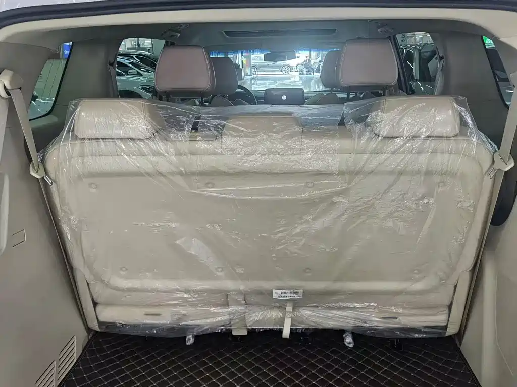 Buick GL8 2023 Land Business Class 652T Luxury купить на сайте DeffCars