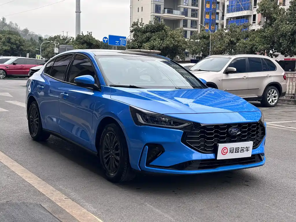 Focus 2022 sedan EcoBoost 180 automatic racing version купить на сайте DeffCars