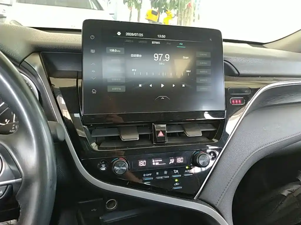 Camry 2021 2.0G Deluxe Edition купить на сайте DeffCars
