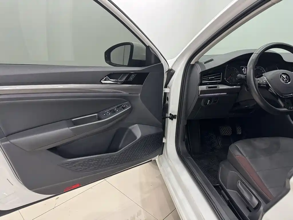 Bora 2021 1.5L Automatic Elite Intelligent Edition купить на сайте DeffCars
