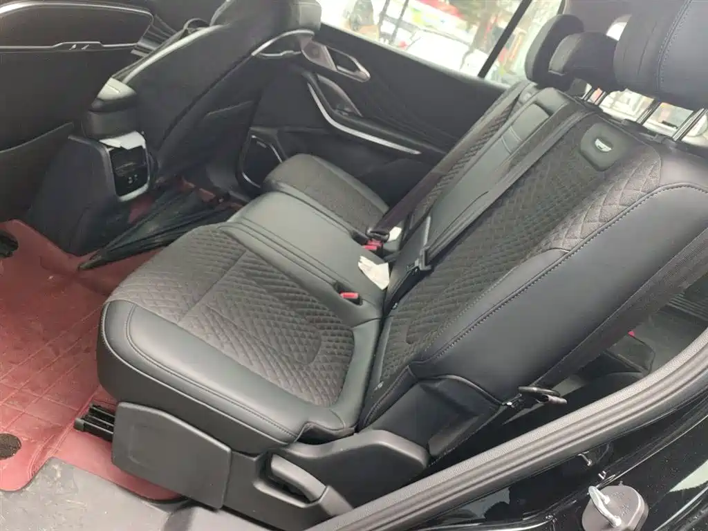 Hongqi HS7 2024 2.0T automatic two-wheel drive Qiyue version, five seats купить на сайте DeffCars