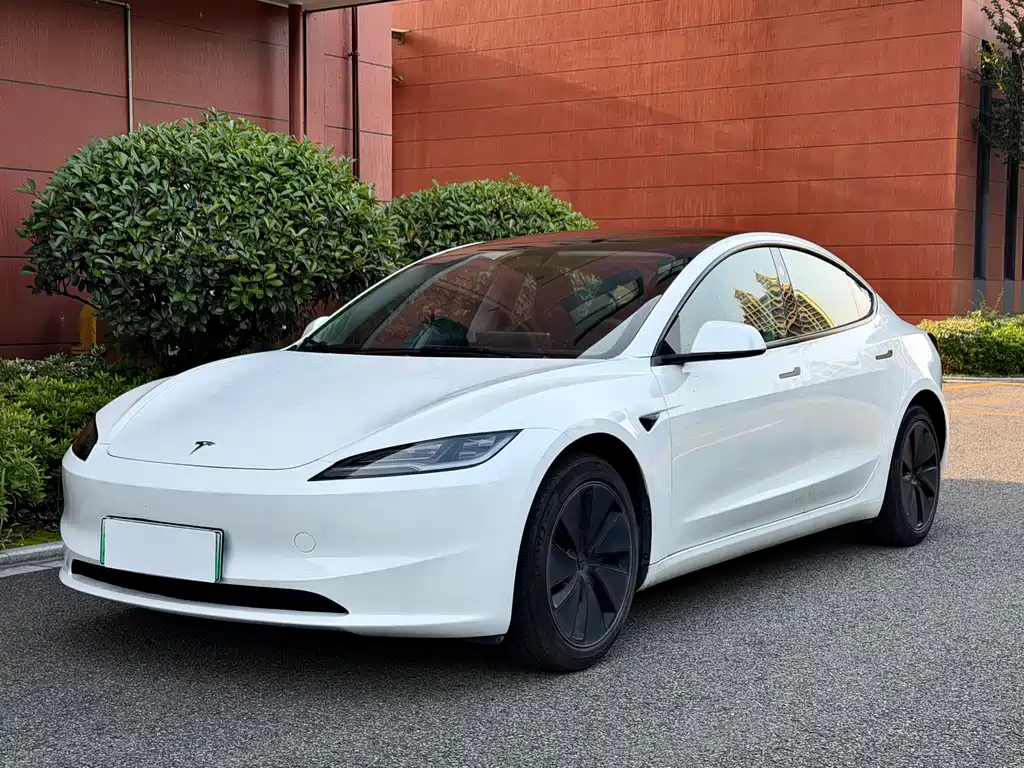 Model 3 2023 rear-wheel drive version купить на сайте DeffCars
