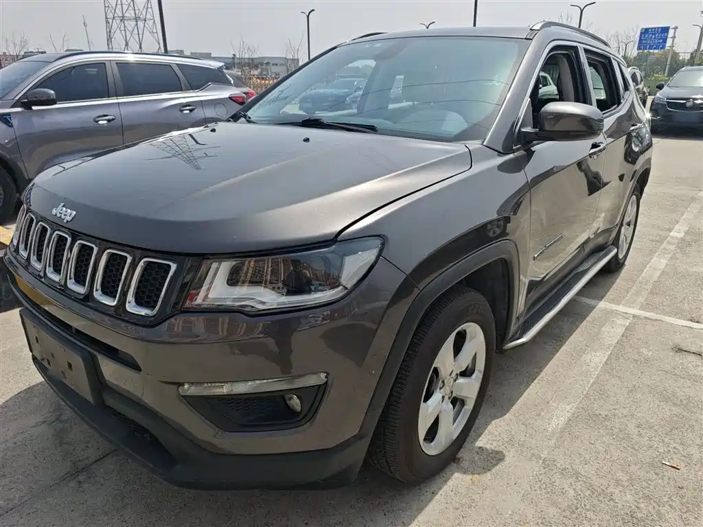 Compass 2017 200T Automatic Home Edition купить на сайте DeffCars
