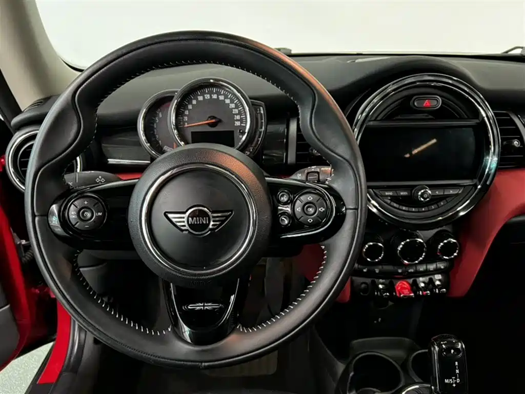 MINI 2018 1.5T COOPER Artist купить на сайте DeffCars