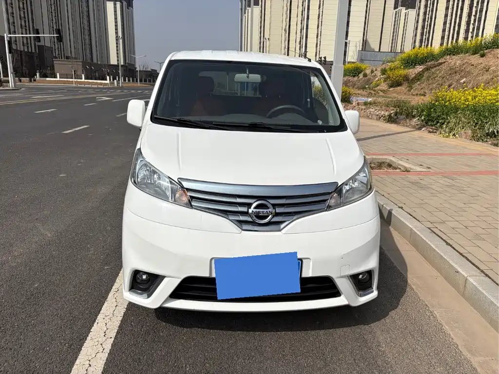 Nissan NV200 2018 1.6L CVT luxury model купить на сайте DeffCars