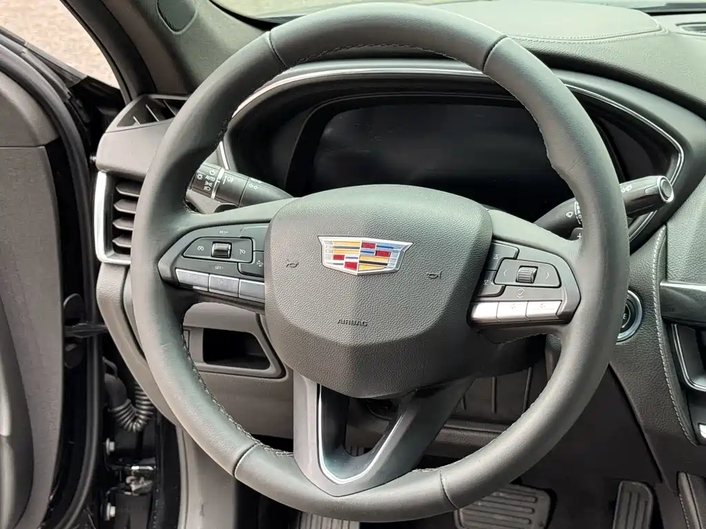 Cadillac CT5 2023 28T luxury model (standard version) купить на сайте DeffCars